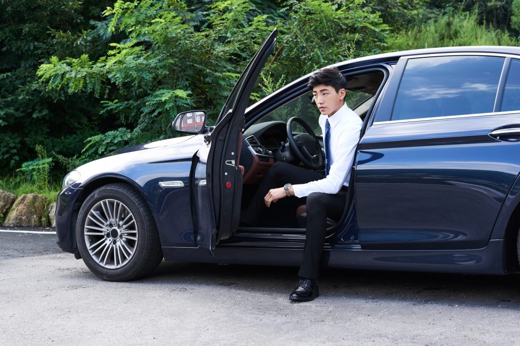 Xe 4 chỗ hiện đại